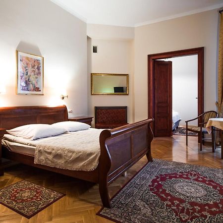 Aparthotel Basztowa Kraków Exteriör bild