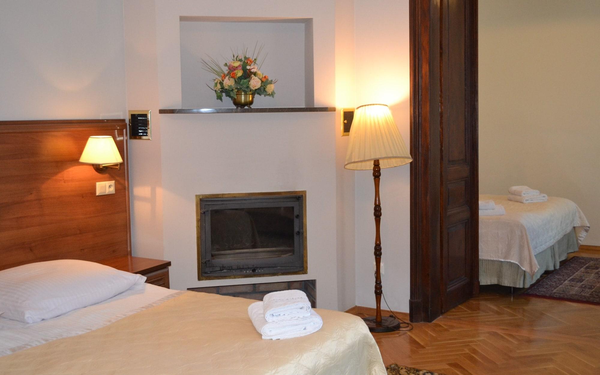Aparthotel Basztowa Kraków Exteriör bild