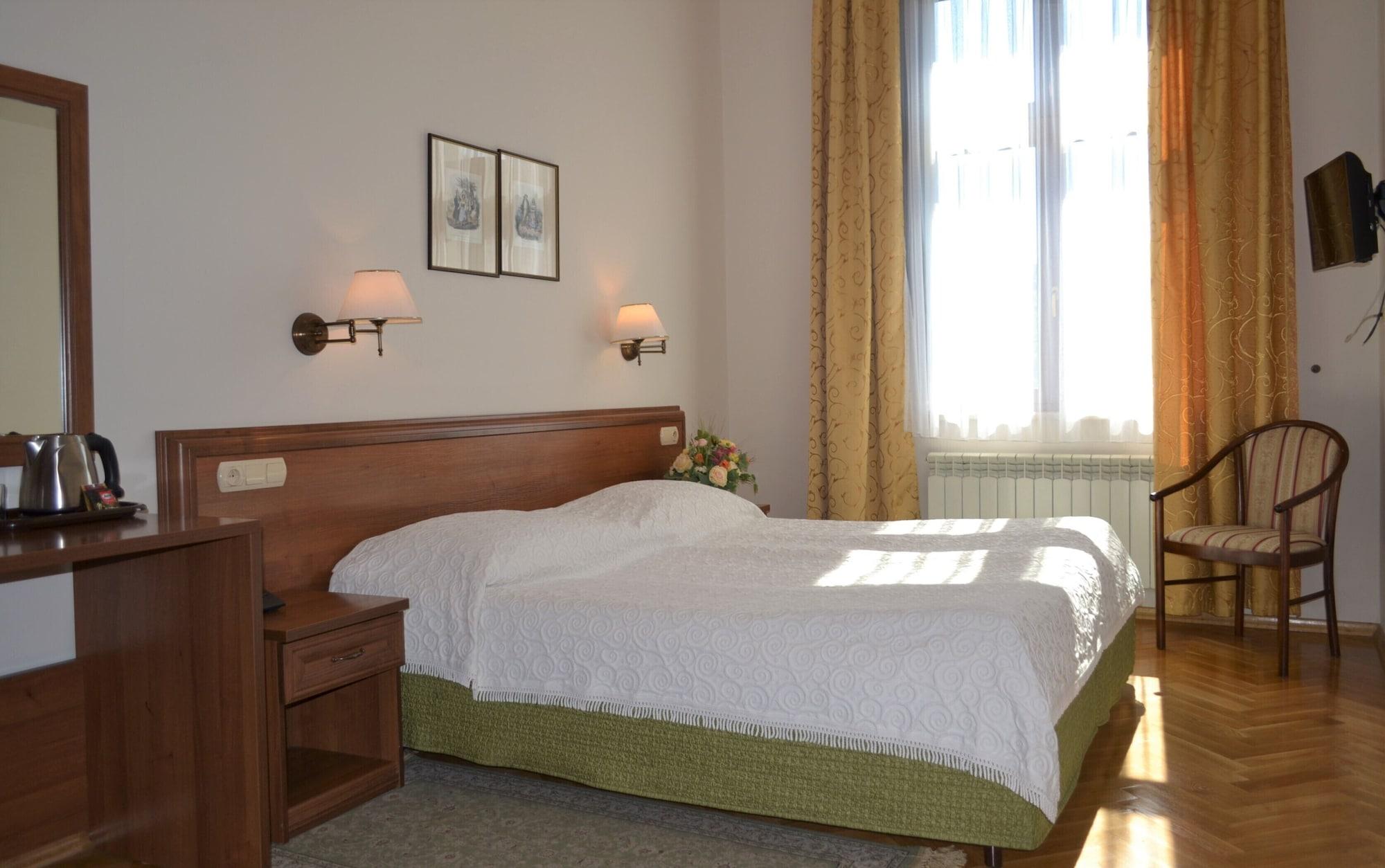 Aparthotel Basztowa Kraków Exteriör bild