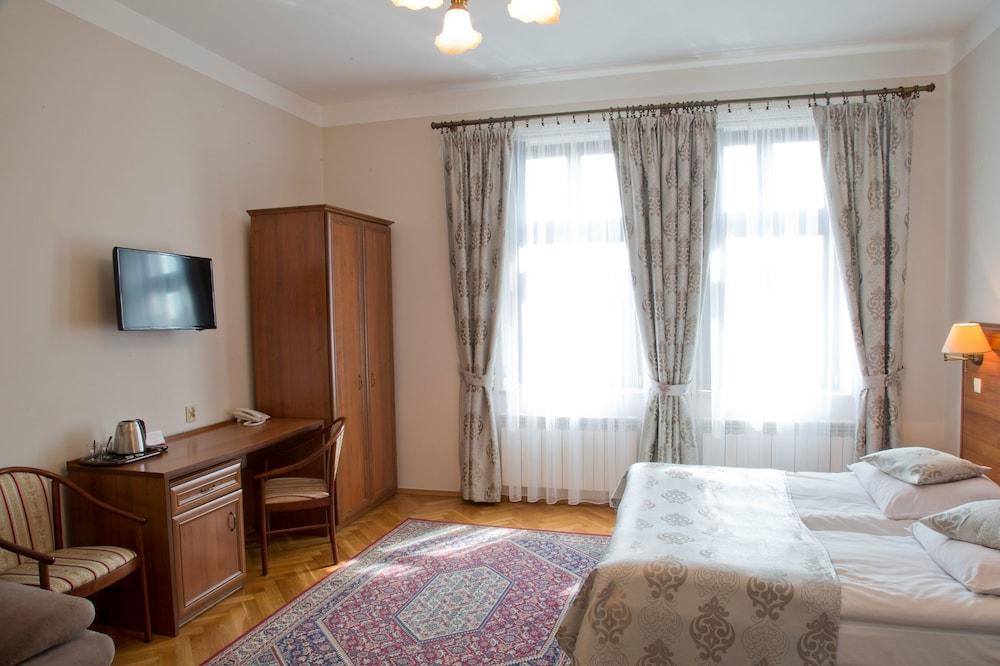 Aparthotel Basztowa Kraków Exteriör bild