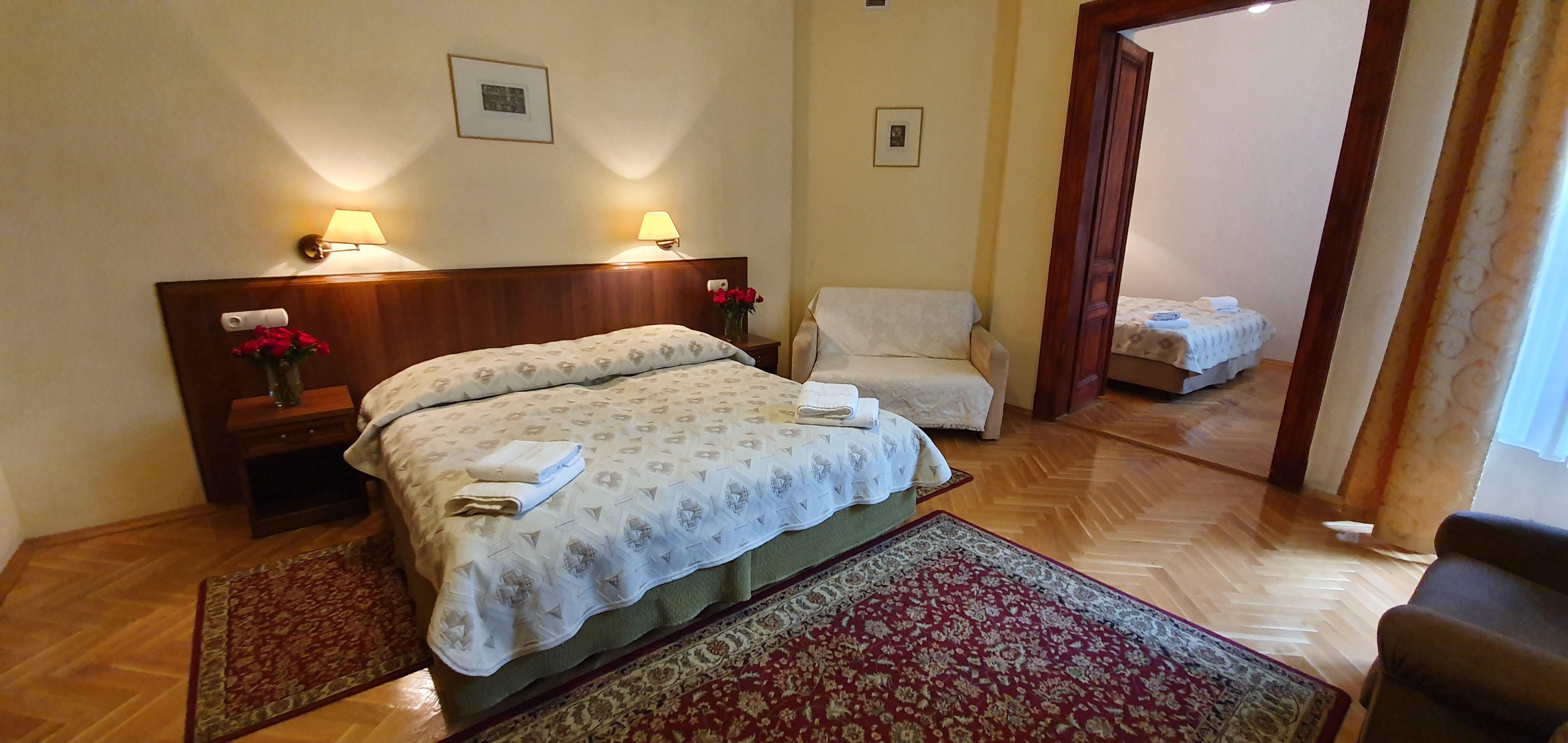 Aparthotel Basztowa Kraków Exteriör bild
