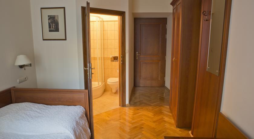 Aparthotel Basztowa Kraków Exteriör bild