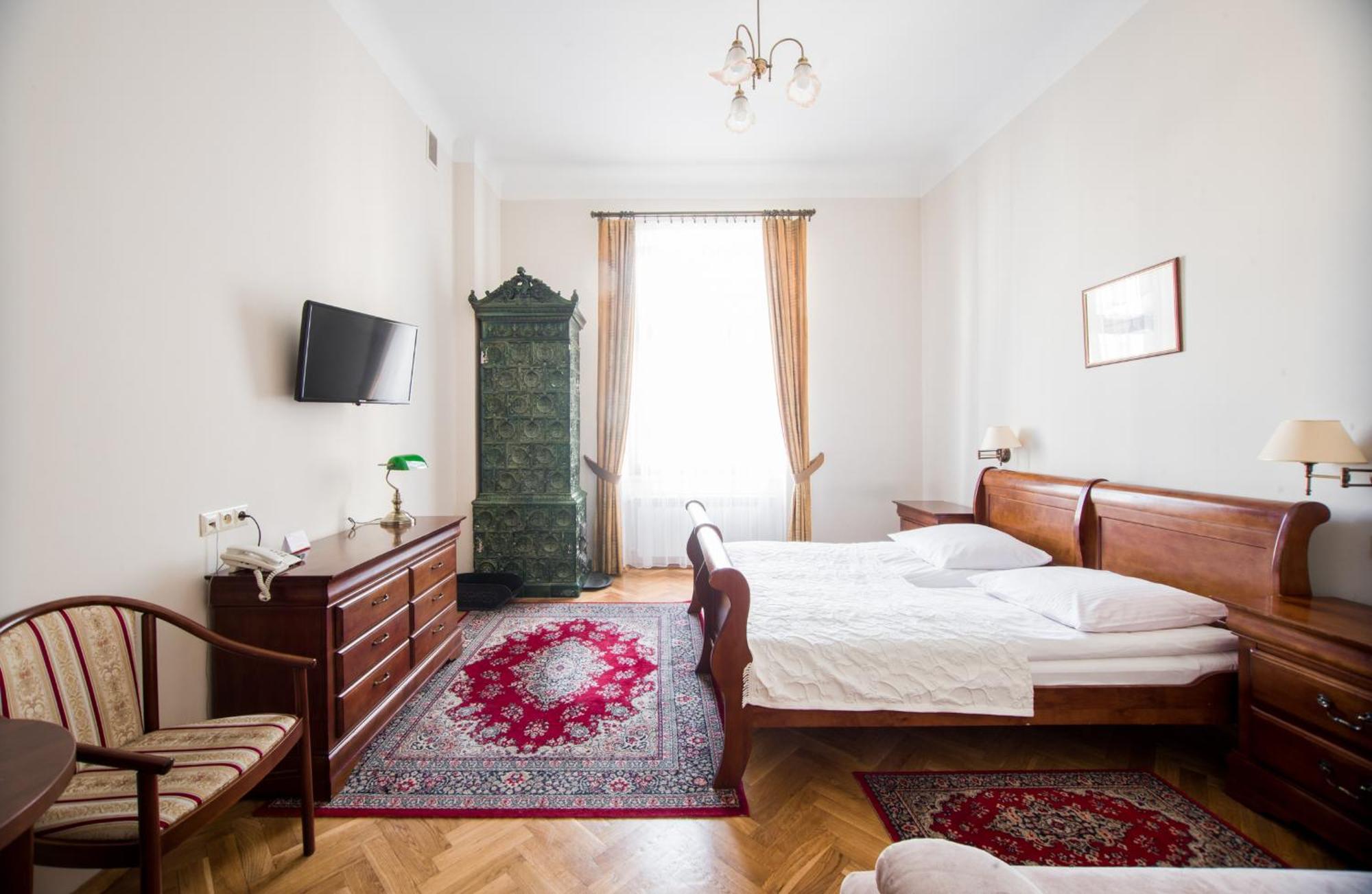 Aparthotel Basztowa Kraków Exteriör bild