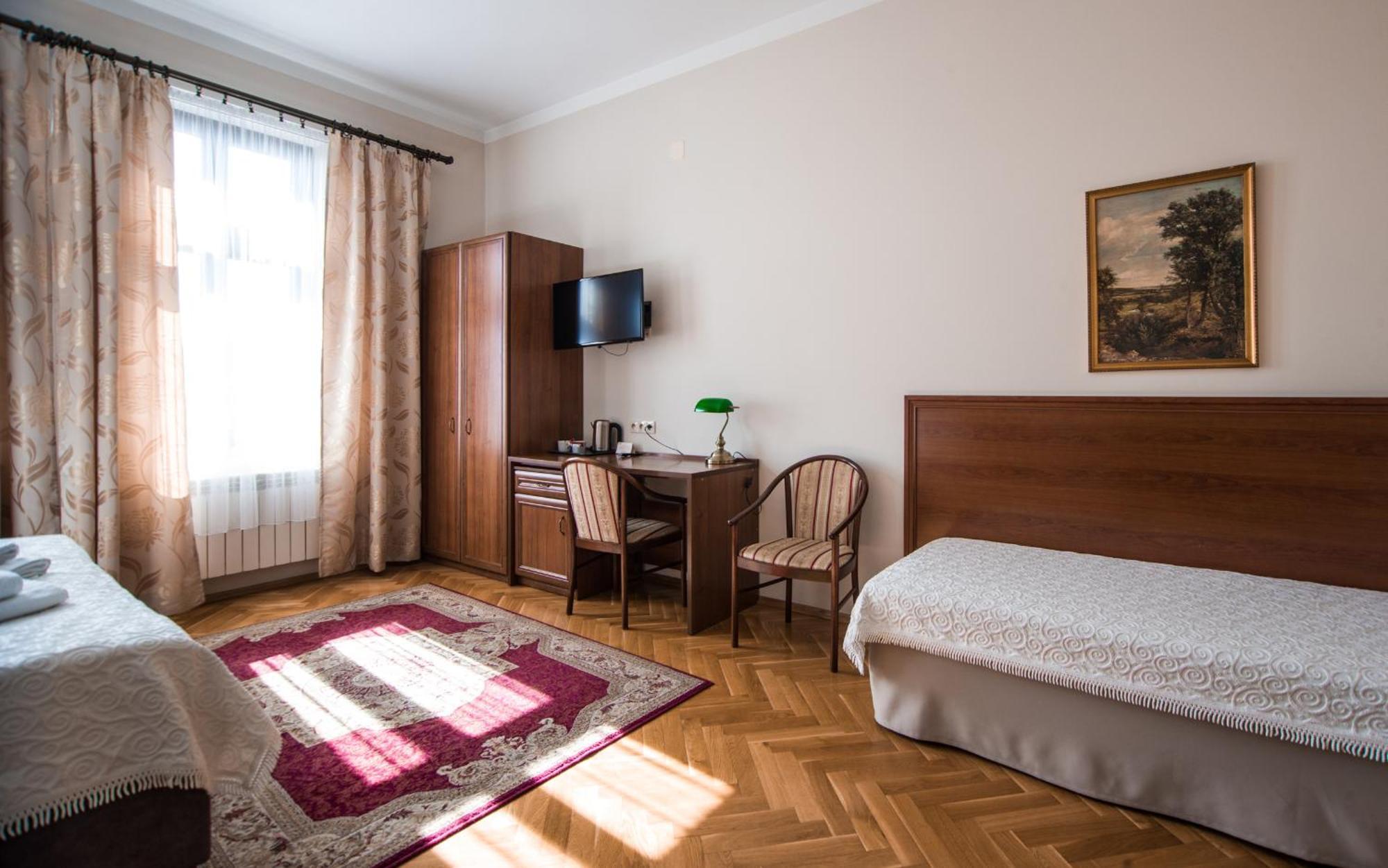 Aparthotel Basztowa Kraków Exteriör bild