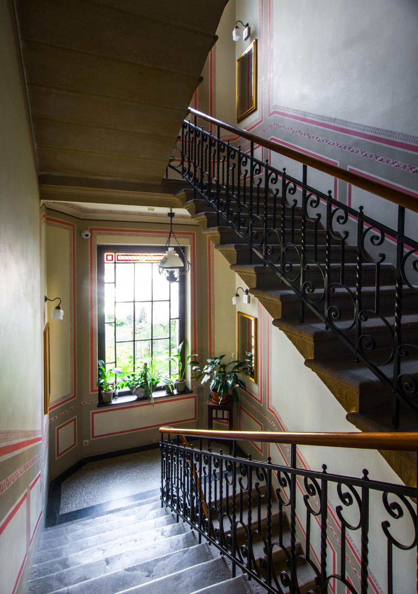 Aparthotel Basztowa Kraków Exteriör bild